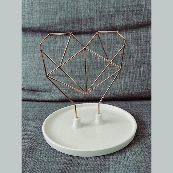 IMM LIVING | Geometric Heart Jewellery Stand - Picture 2 of 3